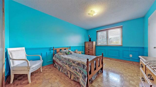 37 Afton Cres, House detached with 3 bedrooms, 4 bathrooms and 5 parking in Vaughan ON | Image 14