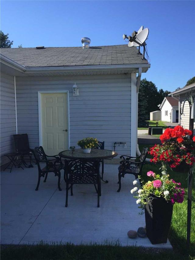 76 Pennsylvania Ave, House detached with 2 bedrooms, 2 bathrooms and 3 parking in Wasaga Beach ON | Image 6