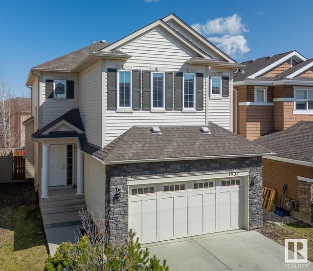 1932 Chapman Rd Sw, House detached with 3 bedrooms, 2 bathrooms and 4 parking in Edmonton AB | Image 1