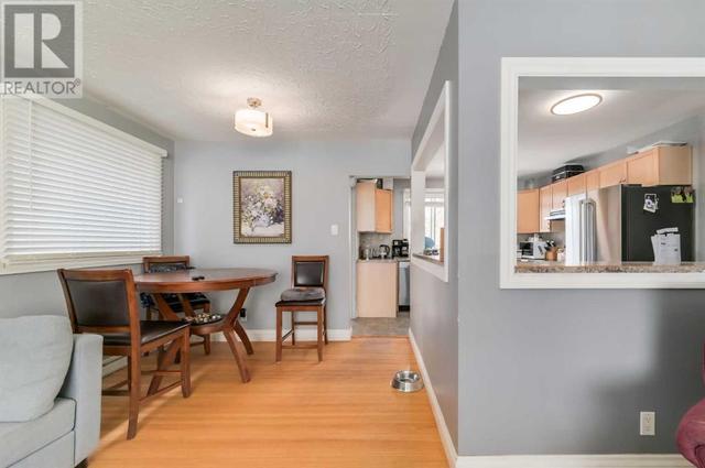 911 31 Ave Nw, House detached with 2 bedrooms, 2 bathrooms and 4 parking in Calgary AB | Image 4