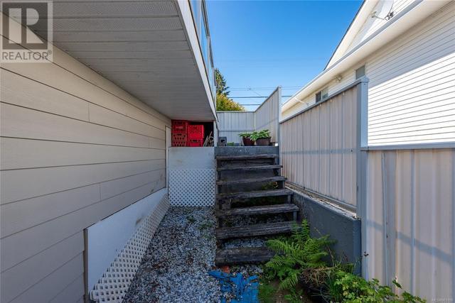 689 Alder St S, House detached with 4 bedrooms, 3 bathrooms and 3 parking in Campbell River BC | Image 46