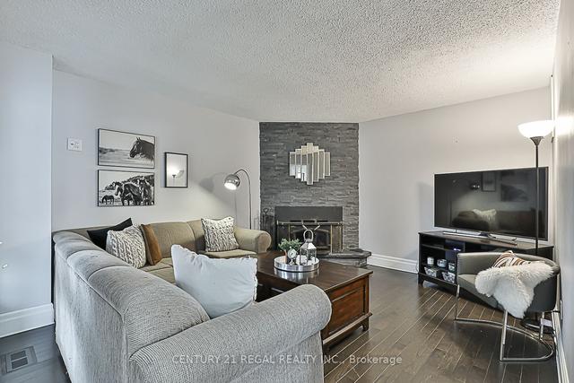 106 Upton Cres, House detached with 3 bedrooms, 4 bathrooms and 6 parking in Markham ON | Image 30