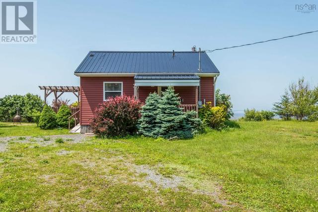 94 William Conley Lane, House detached with 2 bedrooms, 1 bathrooms and null parking in East Hants NS | Image 1