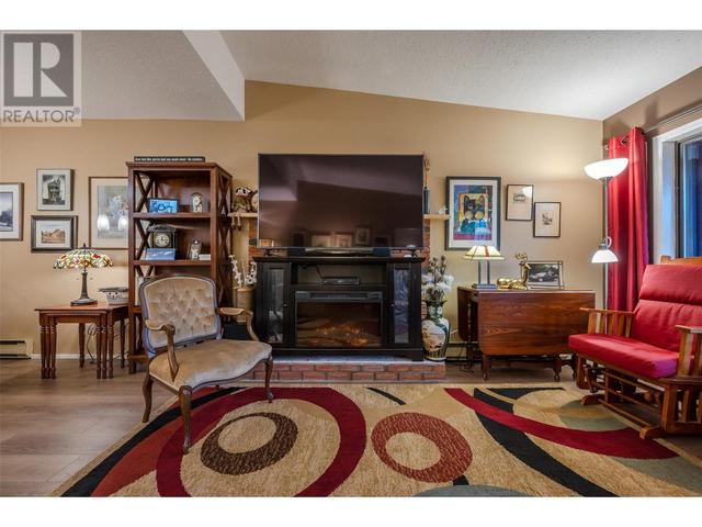 403 - 740 Winnipeg St, Condo with 2 bedrooms, 2 bathrooms and 1 parking in Penticton BC | Image 10