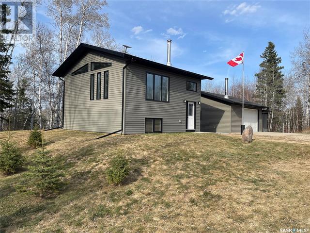 14 Sunset Cove, House detached with 2 bedrooms, 2 bathrooms and null parking in Big River No. 555 SK | Image 1