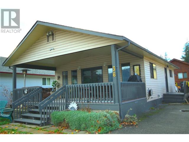 38 Lakeshore Rd, House detached with 2 bedrooms, 1 bathrooms and 5 parking in Vernon BC | Image 17