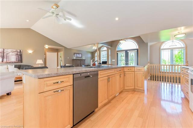 411317 Southgate Sideroad 41, House detached with 3 bedrooms, 2 bathrooms and 14 parking in Southgate ON | Image 6