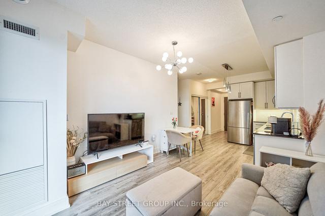 910 - 9600 Yonge St, Condo with 1 bedrooms, 1 bathrooms and 1 parking in Richmond Hill ON | Image 6