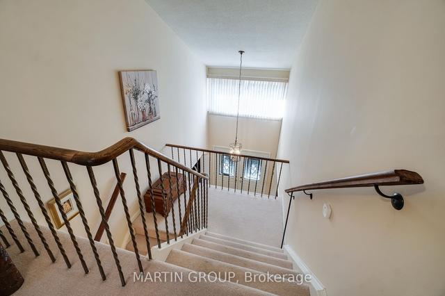 33 Arkendo Dr, House detached with 4 bedrooms, 4 bathrooms and 4 parking in Oakville ON | Image 7