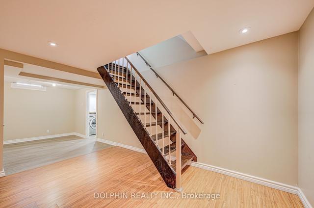 2290 Devon Rd, House detached with 4 bedrooms, 3 bathrooms and 4 parking in Oakville ON | Image 24