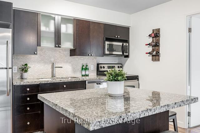 401 - 1005 King St W, Condo with 2 bedrooms, 2 bathrooms and 1 parking in Toronto ON | Image 21