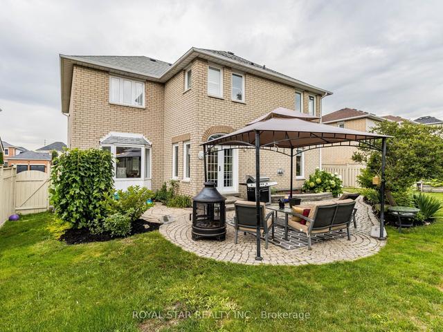 70 Colonel Bertram Rd, House detached with 4 bedrooms, 5 bathrooms and 7 parking in Brampton ON | Image 35