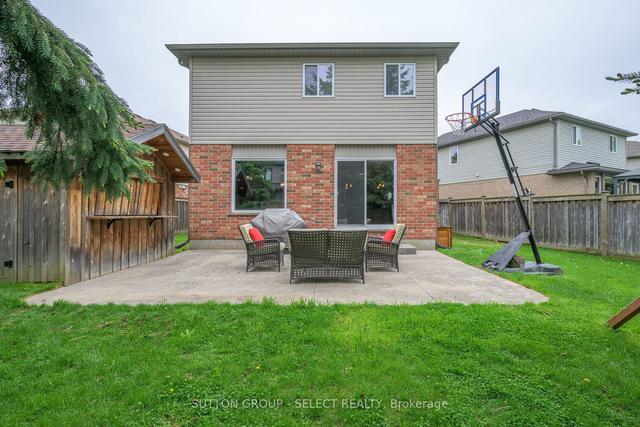 2019 Foxwood Ave, House detached with 3 bedrooms, 3 bathrooms and 5 parking in London ON | Image 37