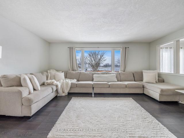 6700 - 6700 32nd Sdrd, House detached with 3 bedrooms, 3 bathrooms and 18 parking in Milton ON | Image 36