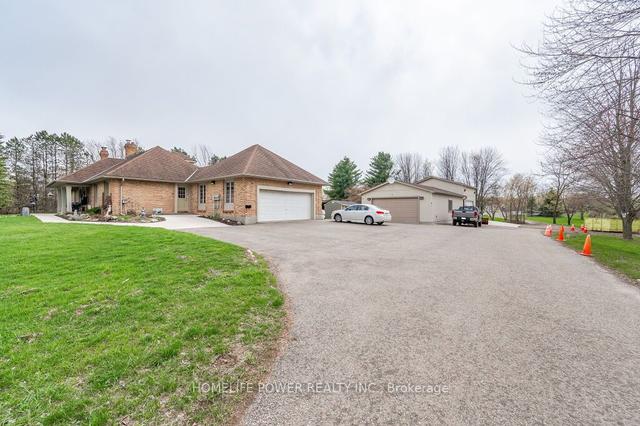4290 Victoria Rd S, Home with 3 bedrooms, 5 bathrooms and 12 parking in Puslinch ON | Image 11