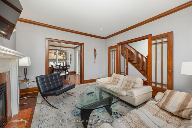 1840 Dufferin St, House detached with 3 bedrooms, 2 bathrooms and 2 parking in Toronto ON | Image 7