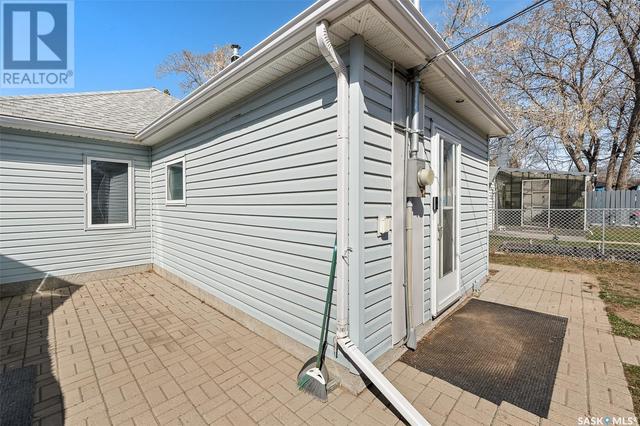 959 Iroquois Street W, House detached with 2 bedrooms, 1 bathrooms and null parking in Moose Jaw SK | Image 24