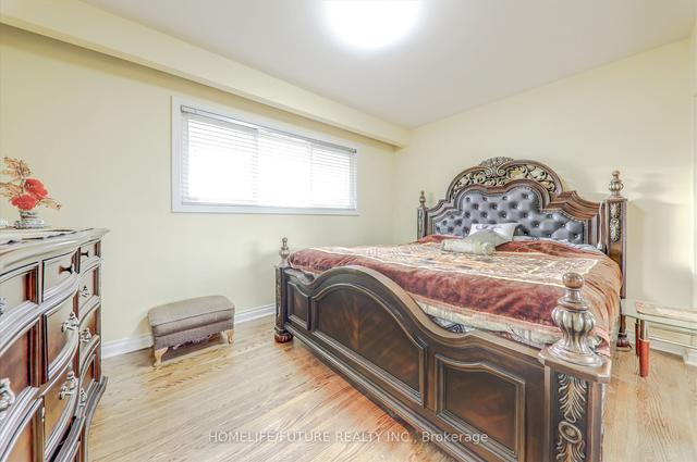 1 Millmere Dr, House detached with 3 bedrooms, 3 bathrooms and 4 parking in Toronto ON | Image 5