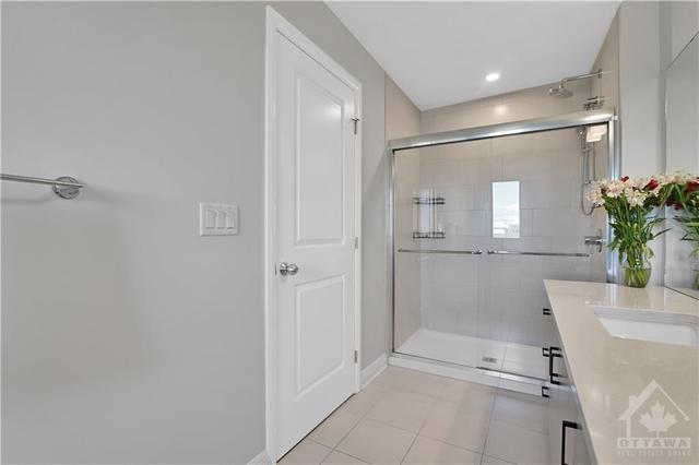 314 Squadron Cres, Townhouse with 3 bedrooms, 3 bathrooms and 2 parking in Ottawa ON | Image 22