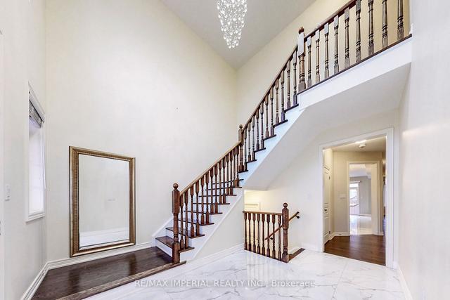 532 Barons St, House detached with 4 bedrooms, 4 bathrooms and 4 parking in Vaughan ON | Image 23