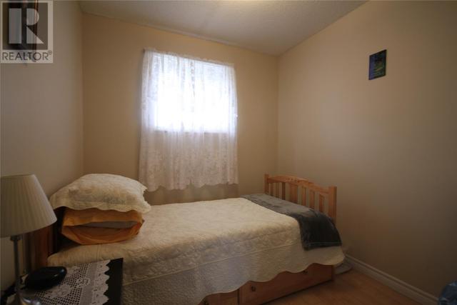 2 Edwards Pl, House other with 5 bedrooms, 2 bathrooms and null parking in Mount Pearl NL | Image 16