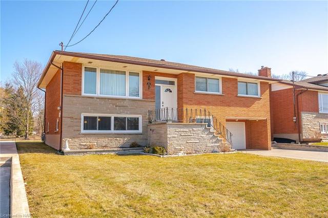 20 Berkley Avenue, House detached with 3 bedrooms, 2 bathrooms and null parking in Port Colborne ON | Image 4