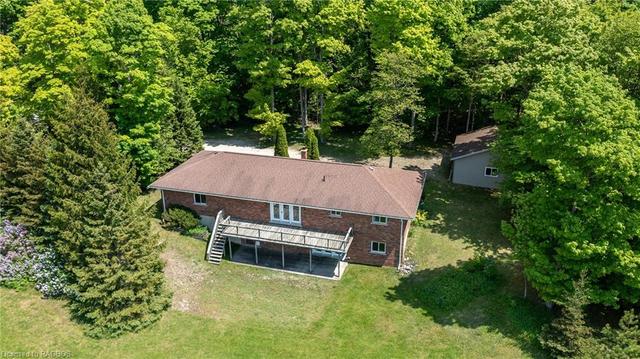 343570 Church Sideroad, House detached with 4 bedrooms, 2 bathrooms and 10 parking in Georgian Bluffs ON | Image 12