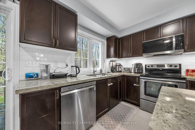 35 - 233 Duskywing Way, Townhouse with 3 bedrooms, 4 bathrooms and 2 parking in Oakville ON | Image 8