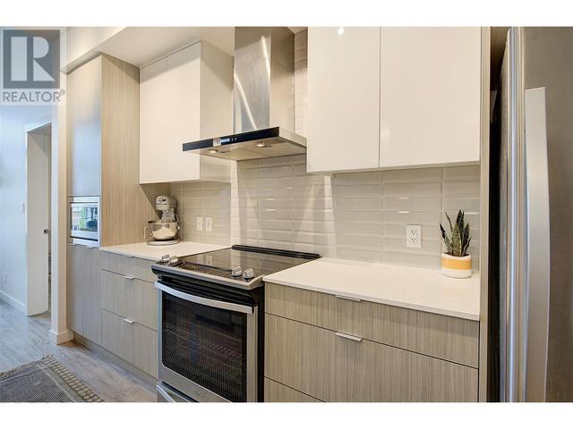 PH10 - 1800 Richter St, Condo with 3 bedrooms, 2 bathrooms and 1 parking in Kelowna BC | Image 17