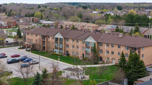 300 - 500 Mapleview Dr W, Condo with 2 bedrooms, 2 bathrooms and 1 parking in Barrie ON | Image 1
