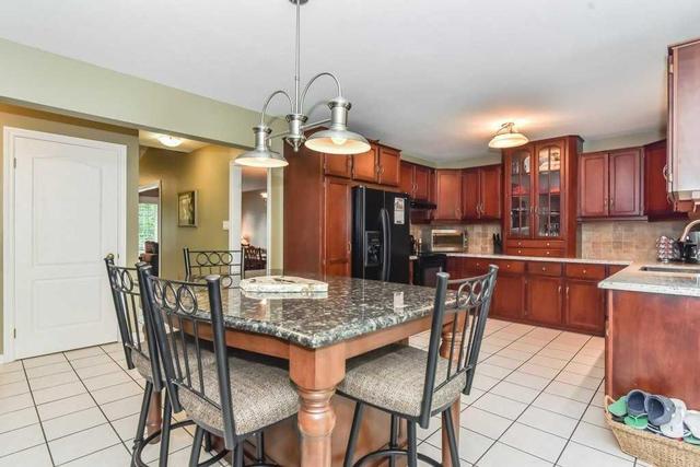 58 Tanager Dr, House detached with 5 bedrooms, 4 bathrooms and 4 parking in Guelph ON | Image 5