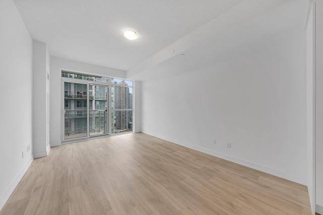 2203 - 251 Manitoba St, Condo with 1 bedrooms, 1 bathrooms and 1 parking in Toronto ON | Image 3
