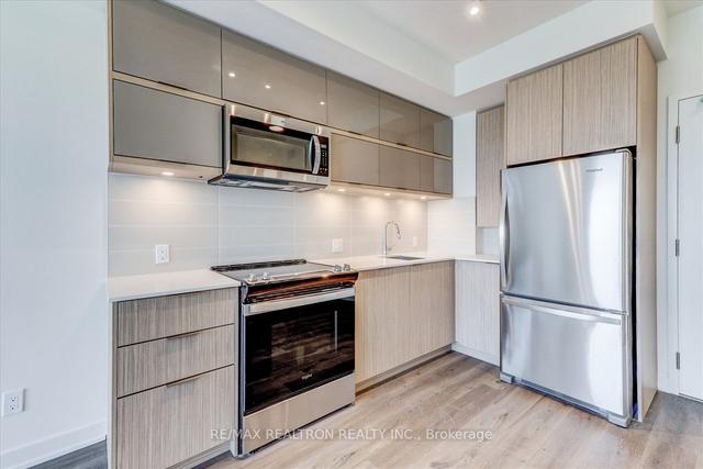 1009 - 10 Deerlick Ct, Condo with 3 bedrooms, 2 bathrooms and 1 parking in Toronto ON | Image 10