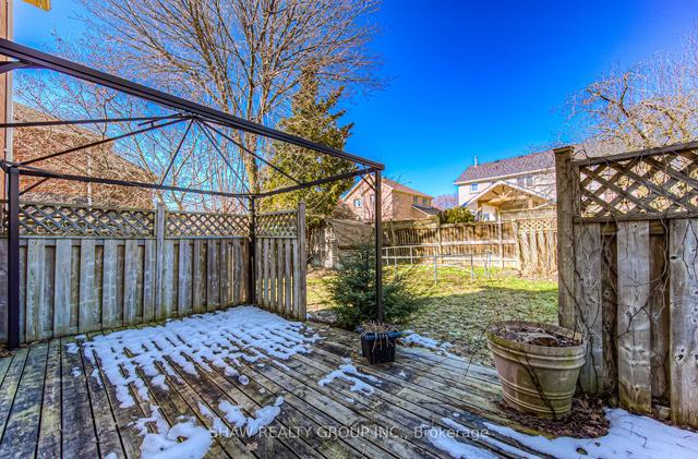 49 Legault Cres, House detached with 3 bedrooms, 3 bathrooms and 4 parking in Cambridge ON | Image 13
