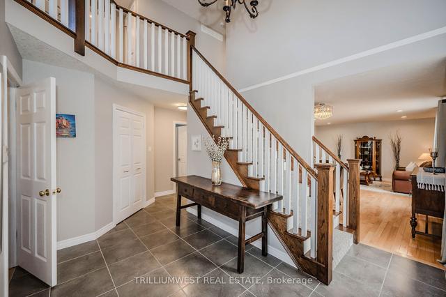 11 Paulstown Cres, House detached with 5 bedrooms, 3 bathrooms and 6 parking in Guelph ON | Image 36