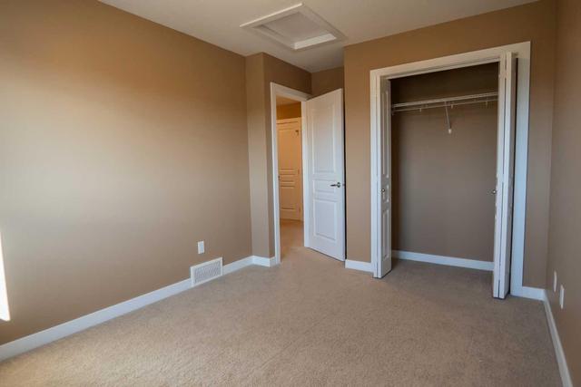 1 - 213 Silkstone Rd W, Home with 3 bedrooms, 2 bathrooms and 2 parking in Lethbridge AB | Image 23