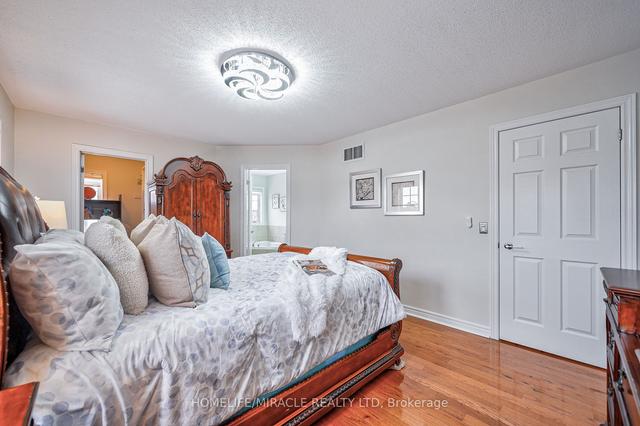 229 Williamson Rd, House detached with 3 bedrooms, 3 bathrooms and 3 parking in Markham ON | Image 17