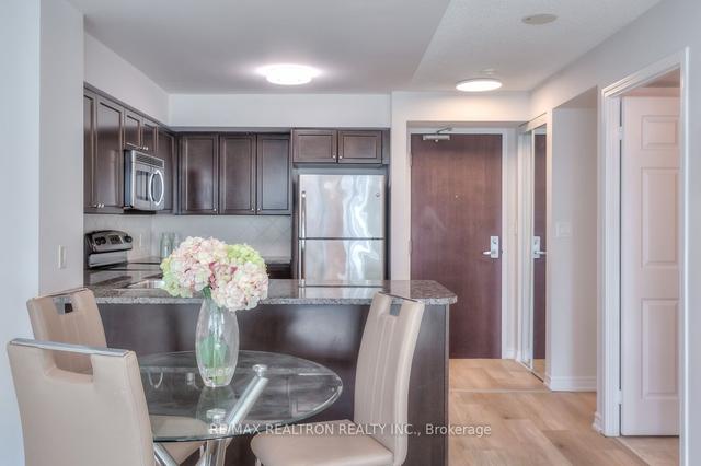 1707 - 335 Rathburn Rd W, Condo with 2 bedrooms, 2 bathrooms and 2 parking in Mississauga ON | Image 2
