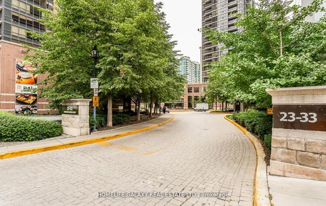 812 - 33 Sheppard Ave E, Condo with 1 bedrooms, 1 bathrooms and 0 parking in Toronto ON | Image 1