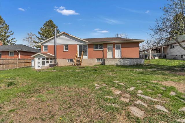 6191 Lakeview Dr, House detached with 2 bedrooms, 1 bathrooms and 5 parking in South Frontenac ON | Image 19