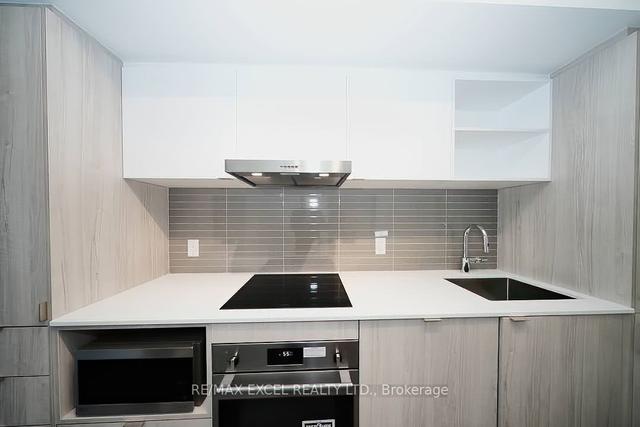 3605 - 138 Downes St, Condo with 1 bedrooms, 1 bathrooms and 0 parking in Toronto ON | Image 3