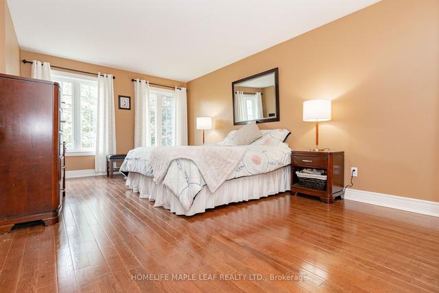 4 Southwinds Dr, House detached with 4 bedrooms, 3 bathrooms and 10 parking in Halton Hills ON | Image 13