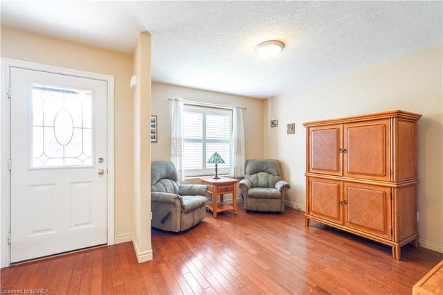 24 - 35 Cobden Crt, House attached with 2 bedrooms, 2 bathrooms and 2 parking in Brantford ON | Image 37
