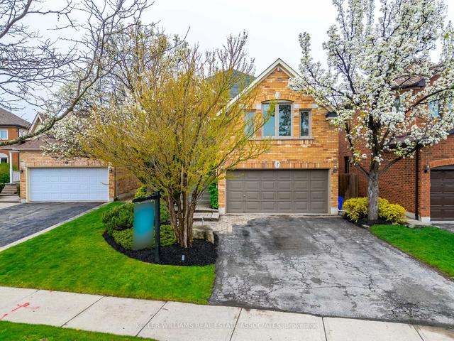 7 Chatsworth Cres, House detached with 3 bedrooms, 4 bathrooms and 4 parking in Hamilton ON | Image 1
