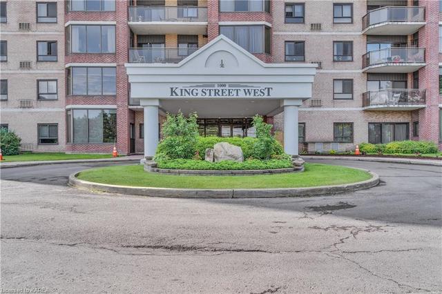 1005 - 1000 King Street St W, House attached with 2 bedrooms, 2 bathrooms and null parking in Kingston ON | Image 2