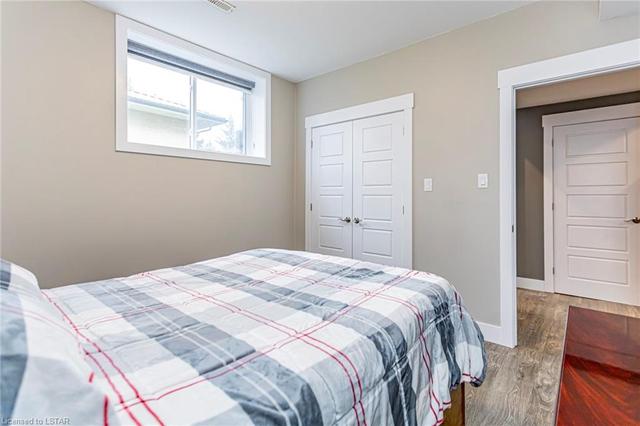 2580 Dundas St, House detached with 4 bedrooms, 3 bathrooms and 8 parking in London ON | Image 29