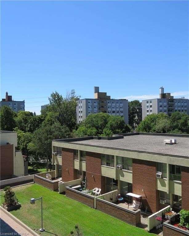 412 - 1 Massey Sq, Condo with 1 bedrooms, 1 bathrooms and 0 parking in Toronto ON | Image 5