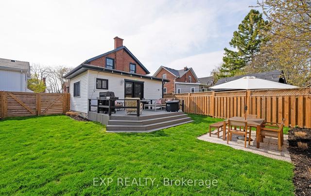 310 Mathew St, House detached with 3 bedrooms, 2 bathrooms and 3 parking in Cobourg ON | Image 17