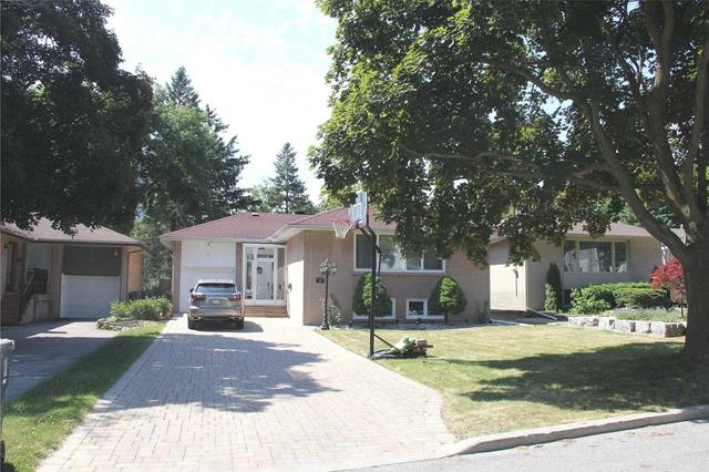 7 Maureen Dr, House detached with 3 bedrooms, 3 bathrooms and 7 parking in Toronto ON | Image 17