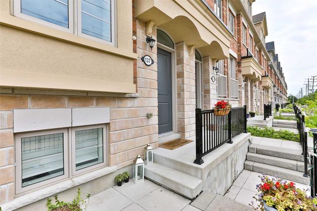 137 Norseman St, Townhouse with 3 bedrooms, 4 bathrooms and 2 parking in Toronto ON | Image 23